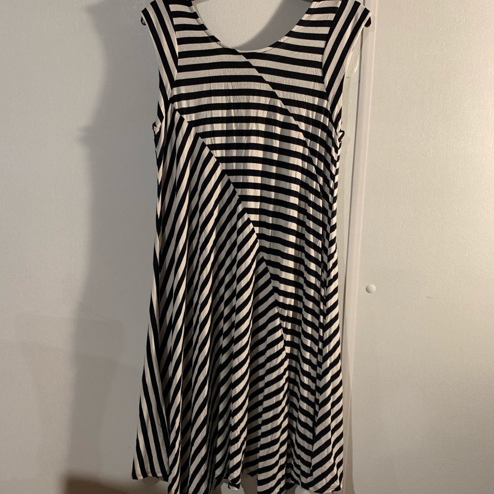 Black and white stripe dress